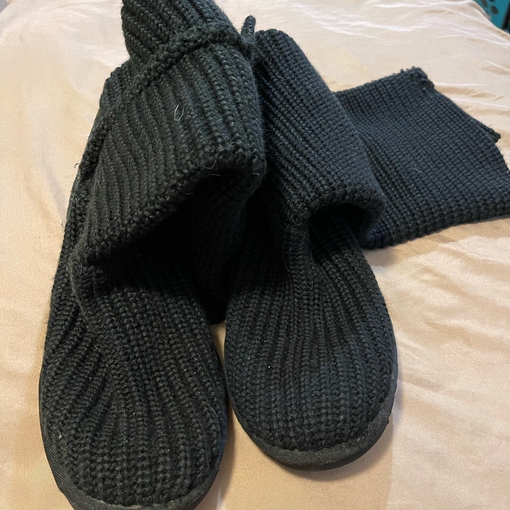 Knitted Uggs